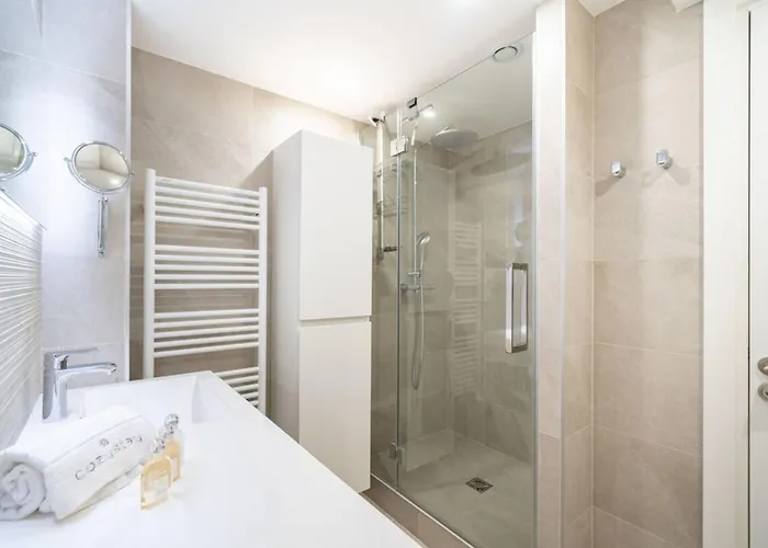 Magnificent 2 Bedroom In The Heart Of