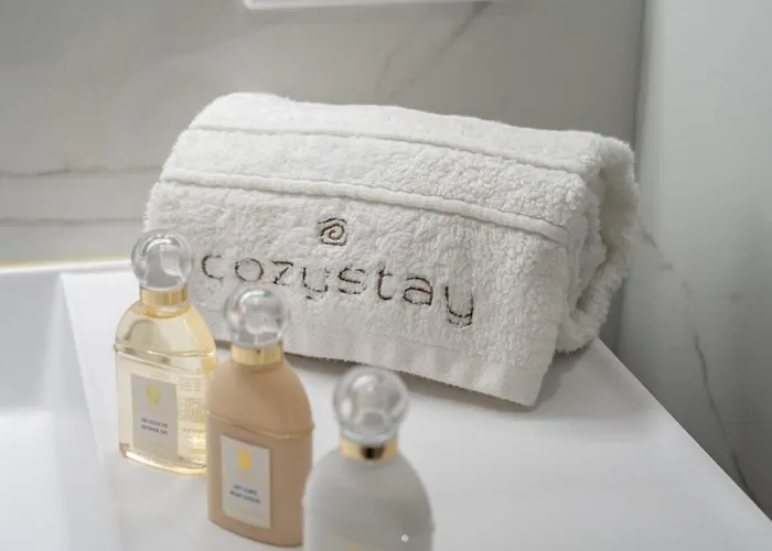 Magnificent 2 Bedroom In The Heart Of Διαμέρισμα Κάννες